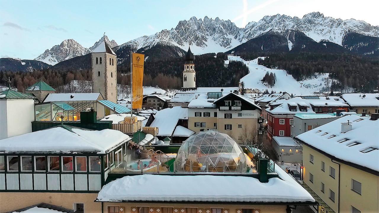Hotel Cavallino Bianco - Weisses Roessl Сан Кандидо Екстериор снимка